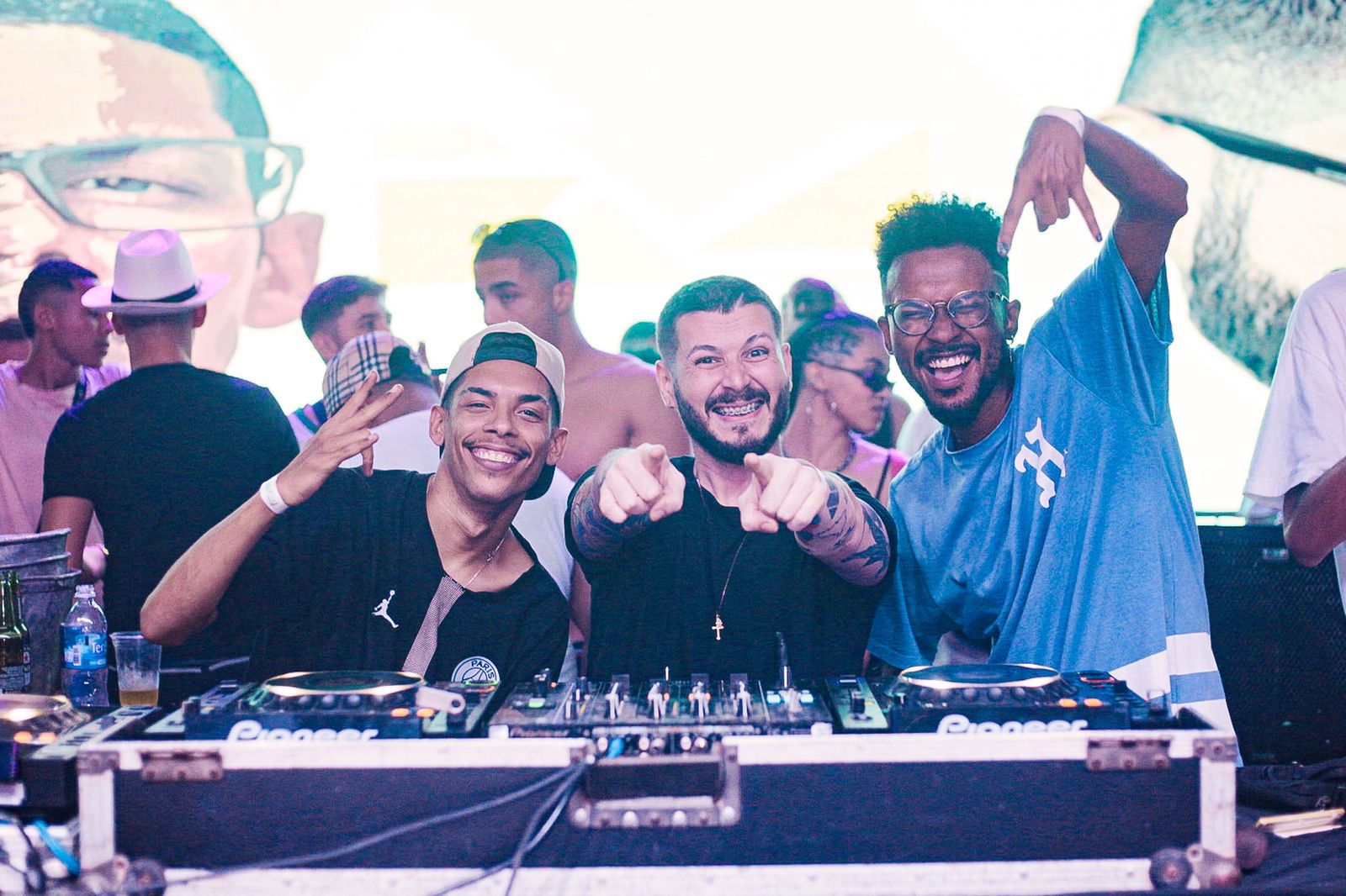 I Can See Clearly Now (Remix) [Hypeddit] by BARC & The Pups Free